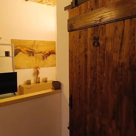 Otto Apartment